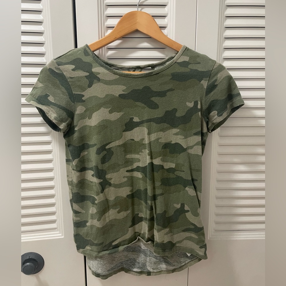 Kids camo Old Navy shirt
